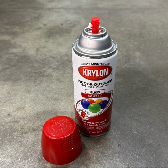 Krylon Indoor Outdoor Spray Paint Gloss Banner Red Rare Discontinued - Picture 1 of 6